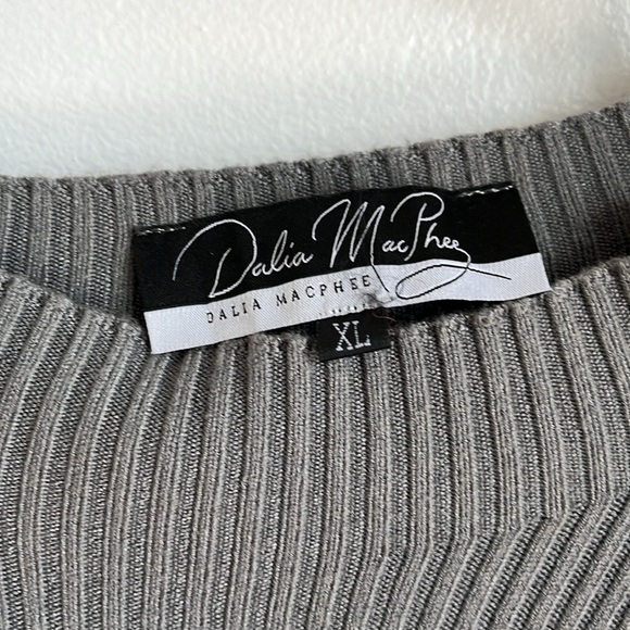 Long grey sweater dress with asymmetrical pleats NWOT - Picture 2 of 4